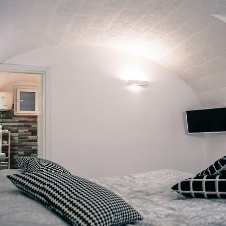 Casa Vacanze Antiche Mura E Poi Monopoli Bagian luar foto