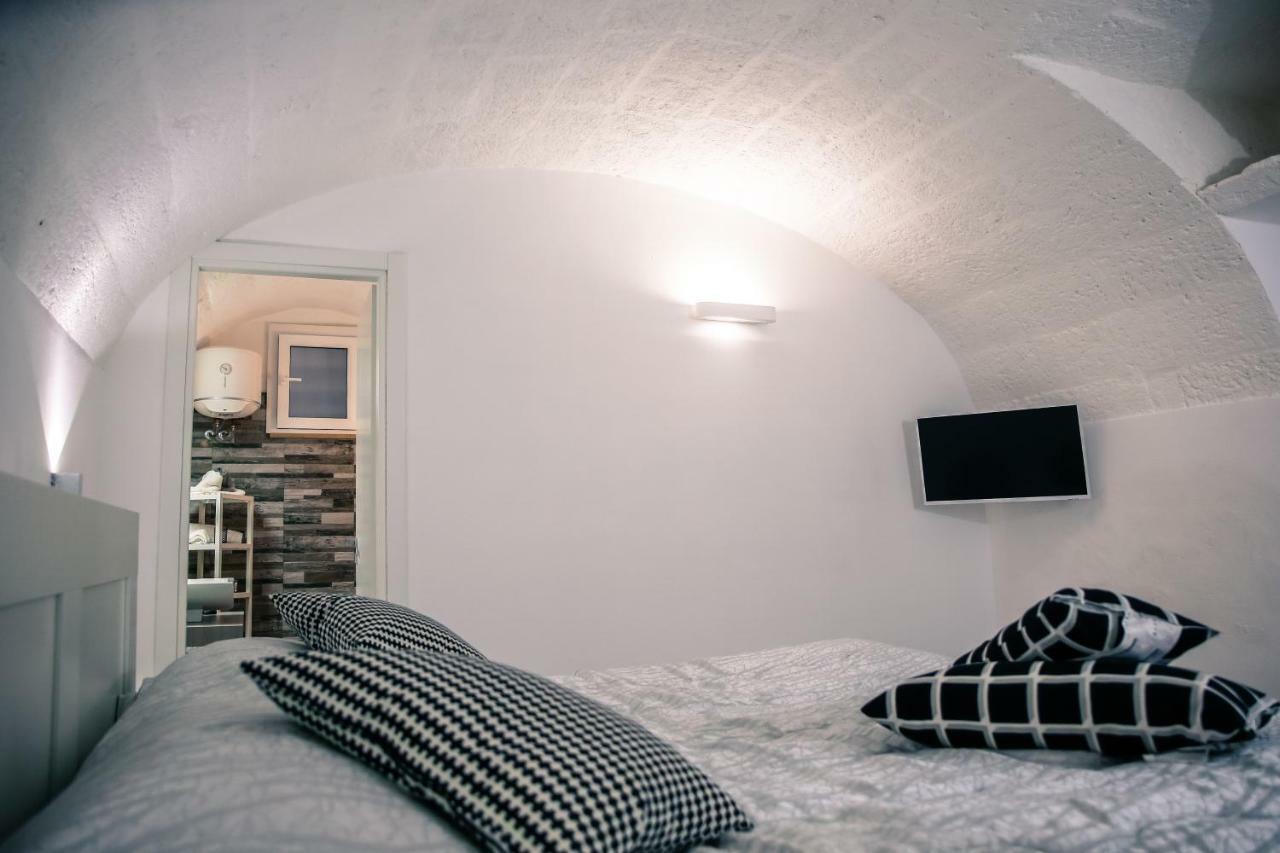 Casa Vacanze Antiche Mura E Poi Monopoli Bagian luar foto