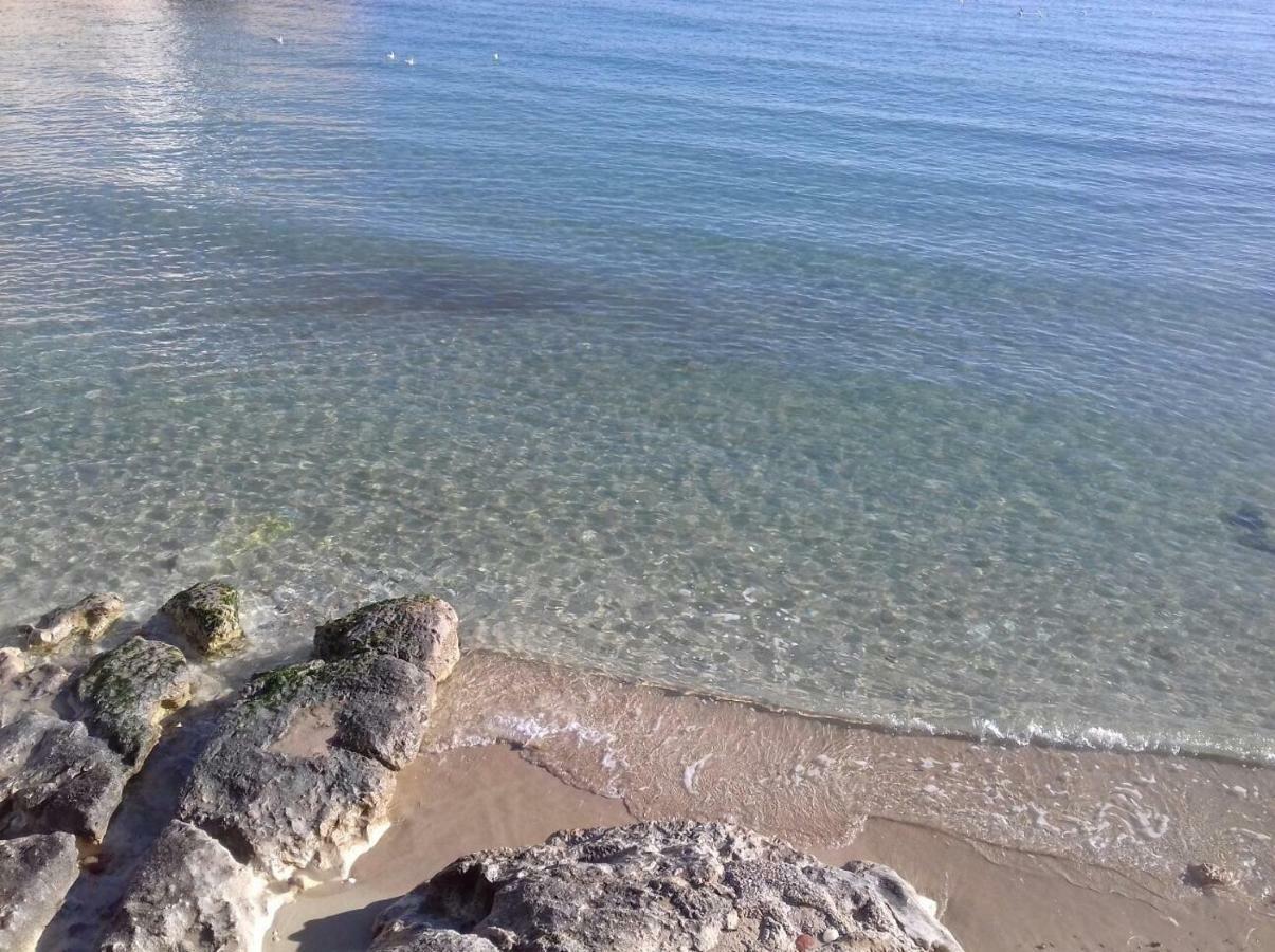 Casa Vacanze Antiche Mura E Poi Monopoli Bagian luar foto