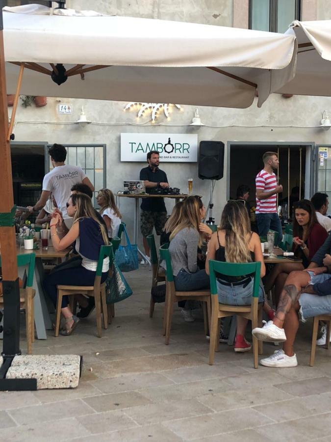 Casa Vacanze Antiche Mura E Poi Monopoli Bagian luar foto